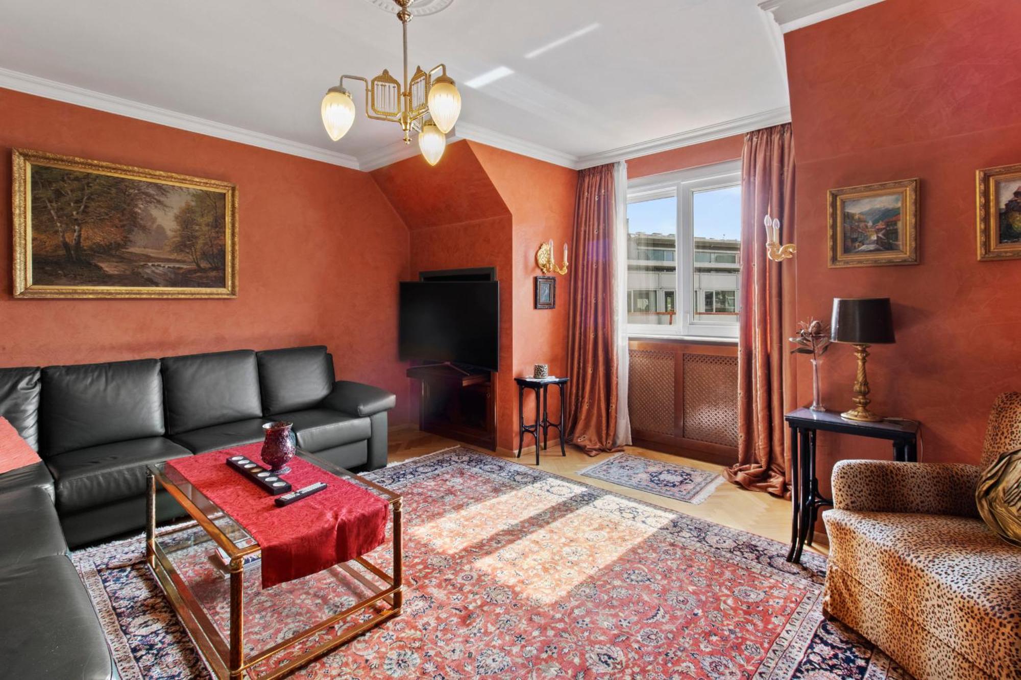 Apartment Penthouse With Stephen Cathedral View